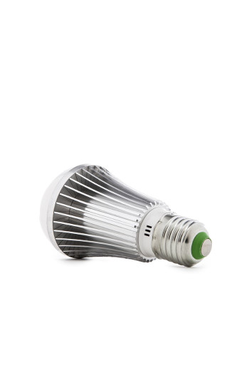 Bombilla LED E27 7W  500Lm 4200ºK Sensor Crepuscular/Proximidad 30.000H [HO-CR-06-7W-W]